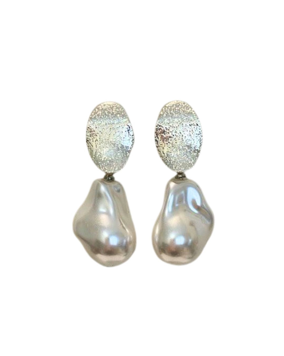 Pearly Glow Drops in Silver