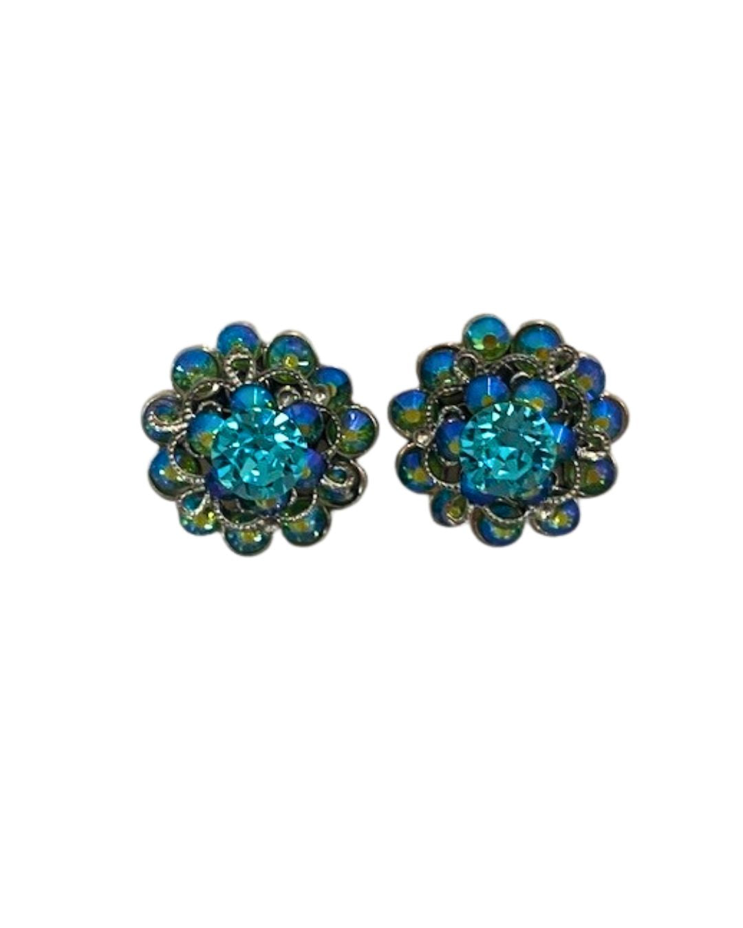 Stud Clusters in Ocean Blue