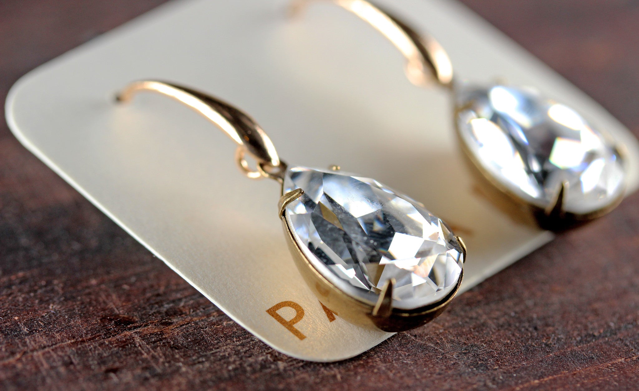 Classic Tear Drop in Crystal on Gold Hook